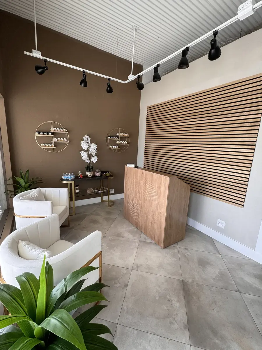 Reviv Spa reception area in Fort Lauderdale